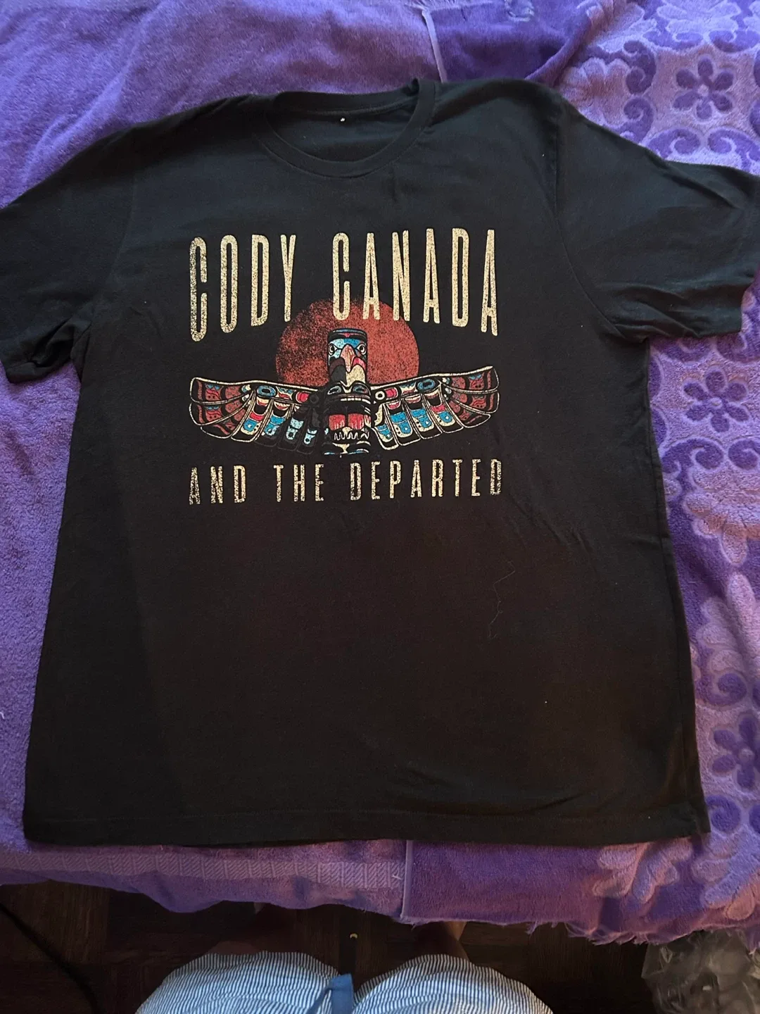 T-Shirt Cody totem canada image indicator(6)