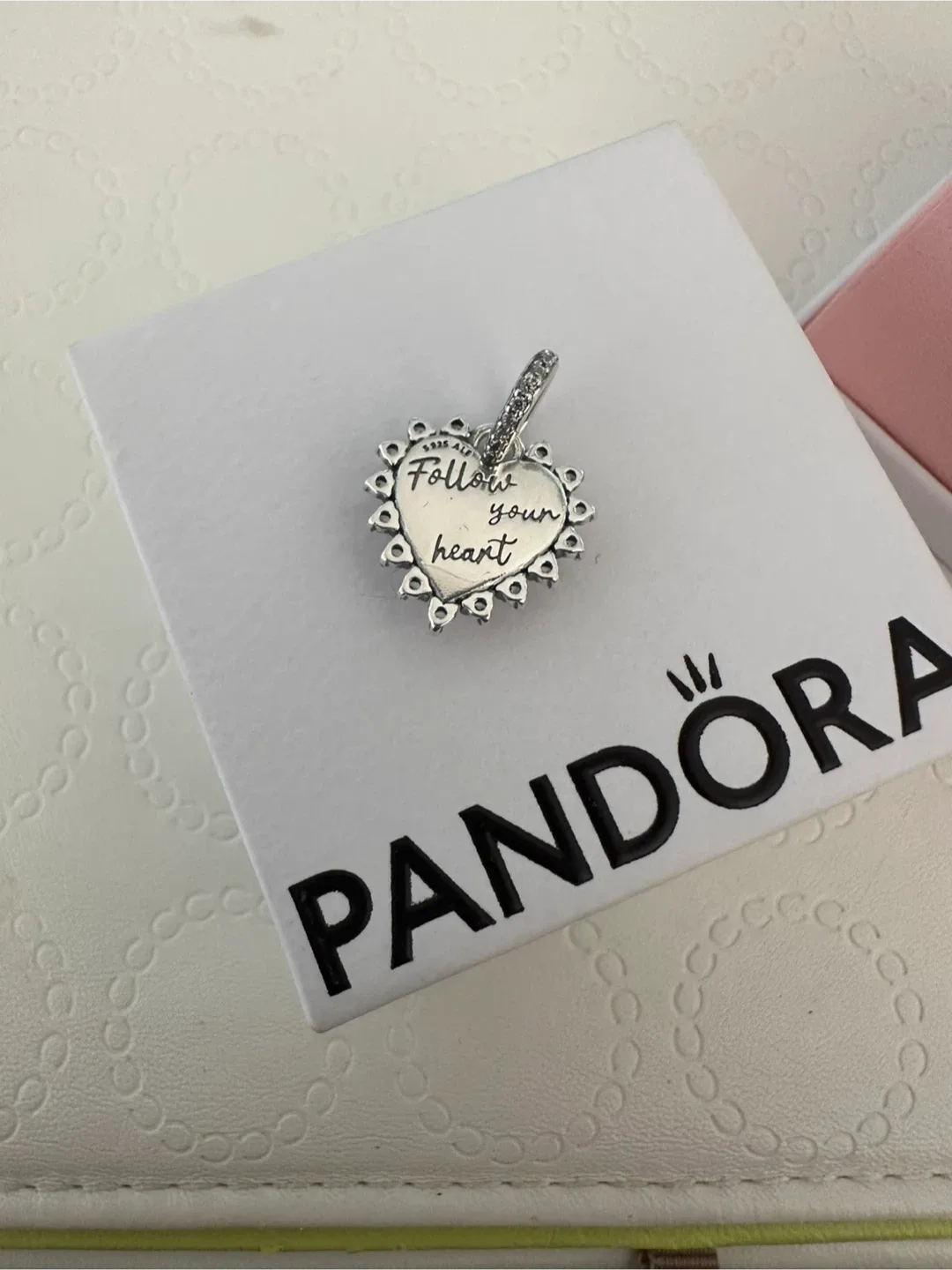 Pandora Spinnable Arrow Heart Dangle Charm image indicator(4)