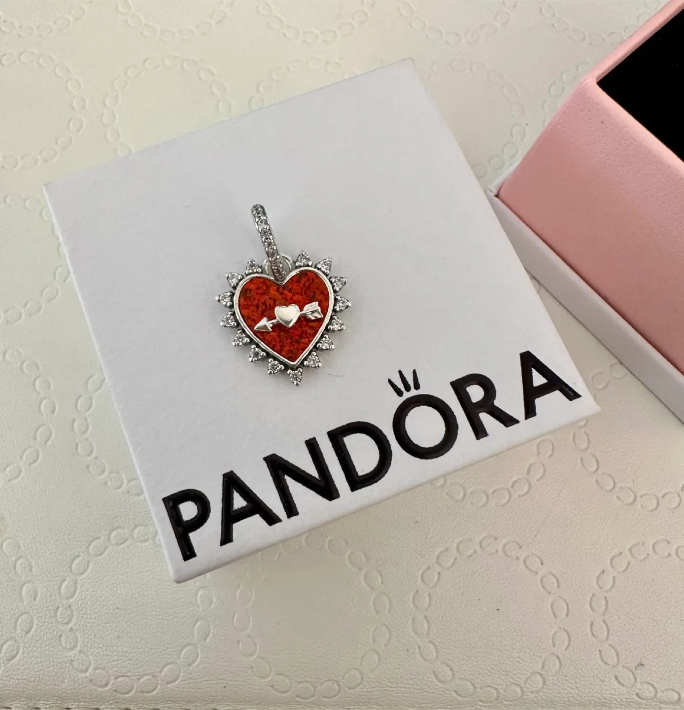 Pandora Spinnable Arrow Heart Dangle Charm image indicator(3)