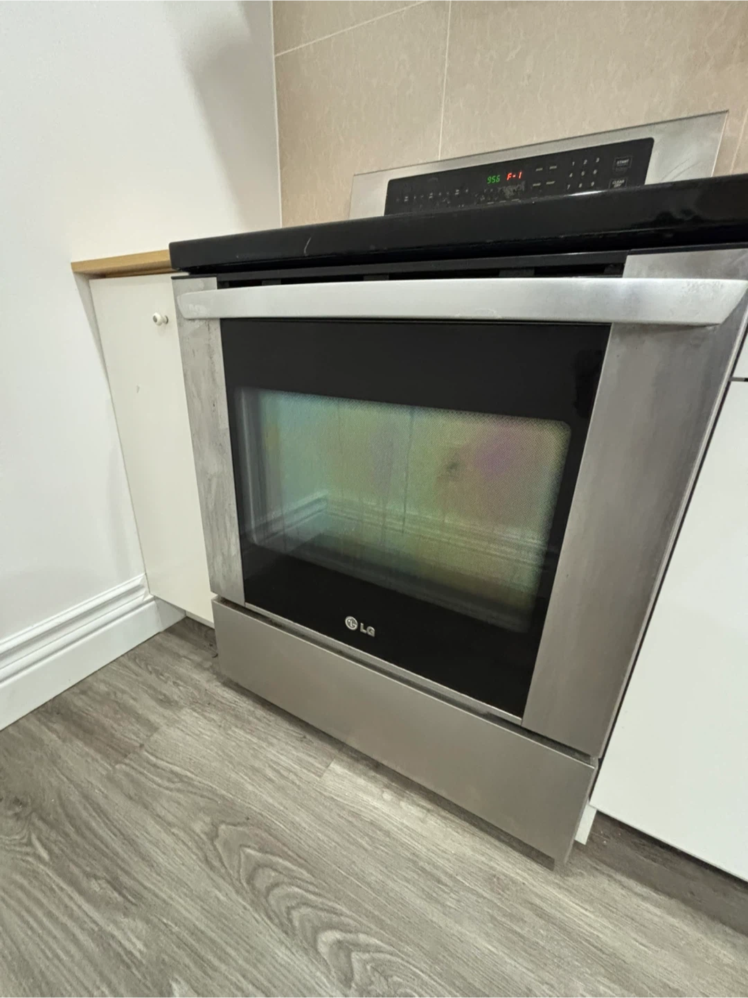 LG Stainless Stove and Oven - photo 2