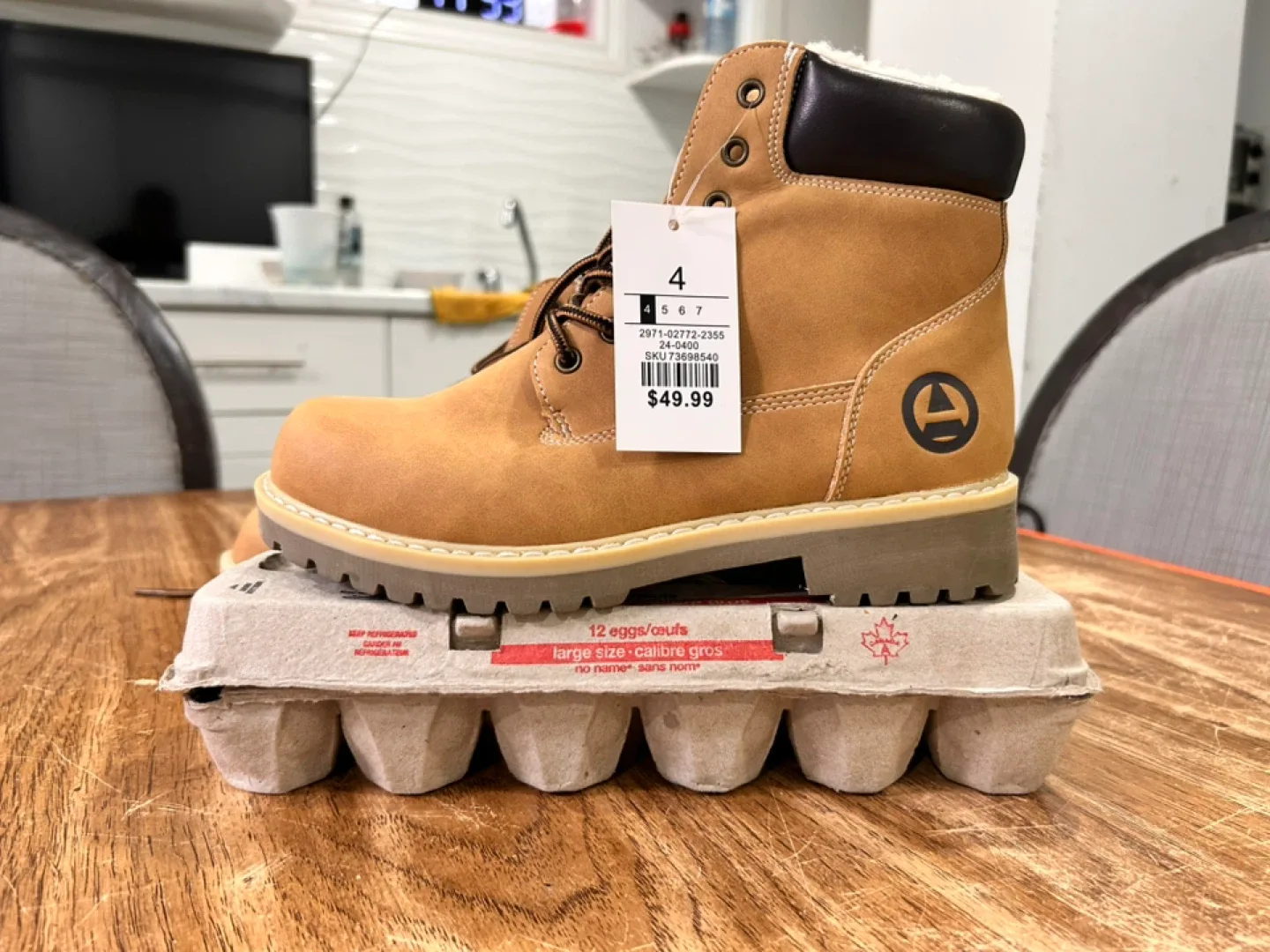 $ 30 only Amnesia Youth/Jeunes Boots - Size 4 - New thumbnail