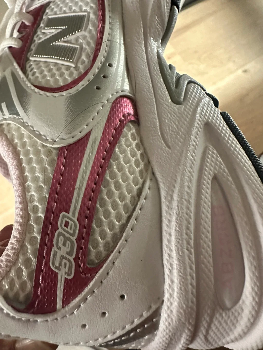 New Balance 530 White/Pink Women's Size 5 image indicator(5)