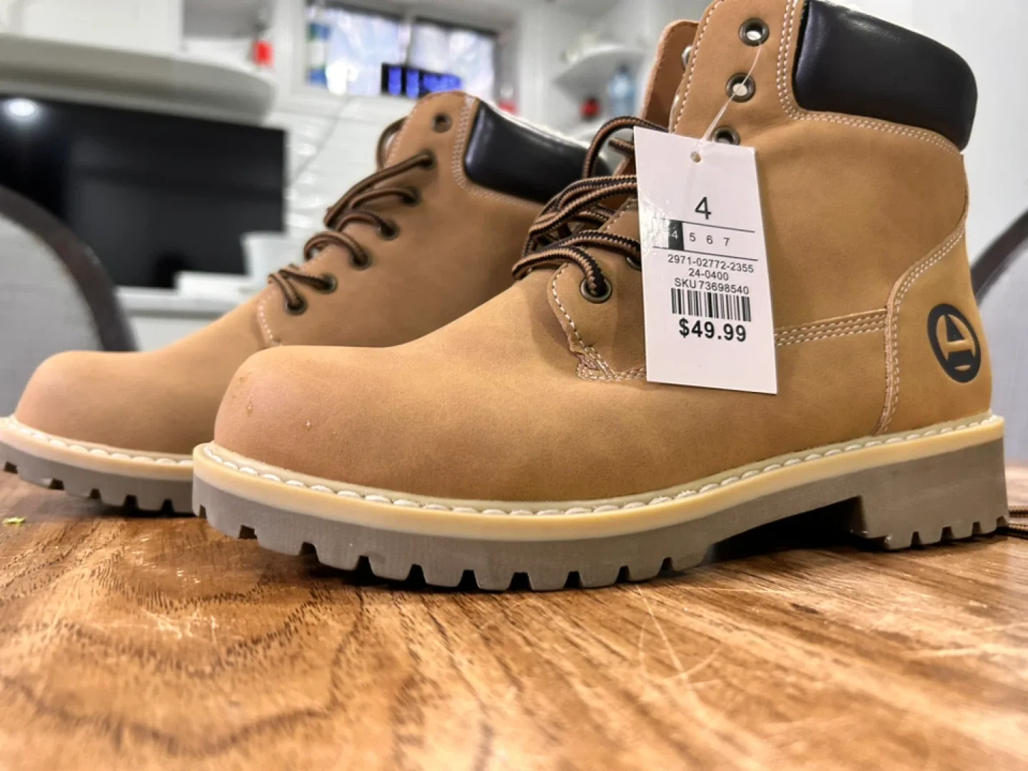 $ 30 only Amnesia Youth Tan Winter Boots - Size 4 image indicator(7)