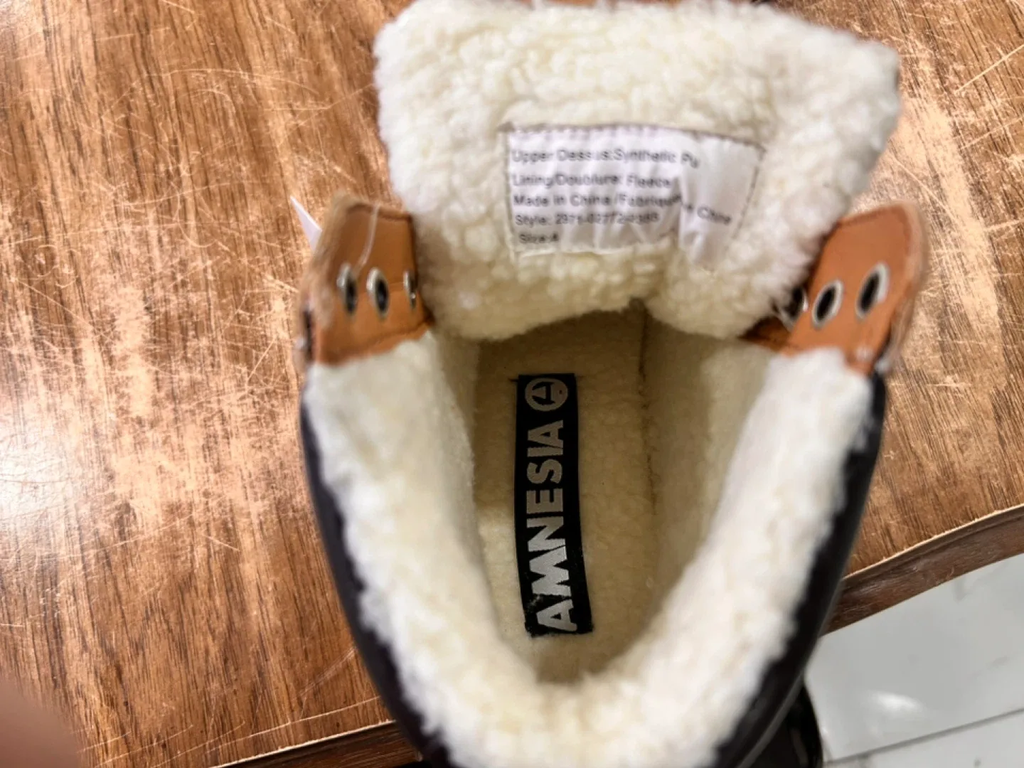 $ 30 only Amnesia Youth Tan Winter Boots - Size 4 image indicator(3)