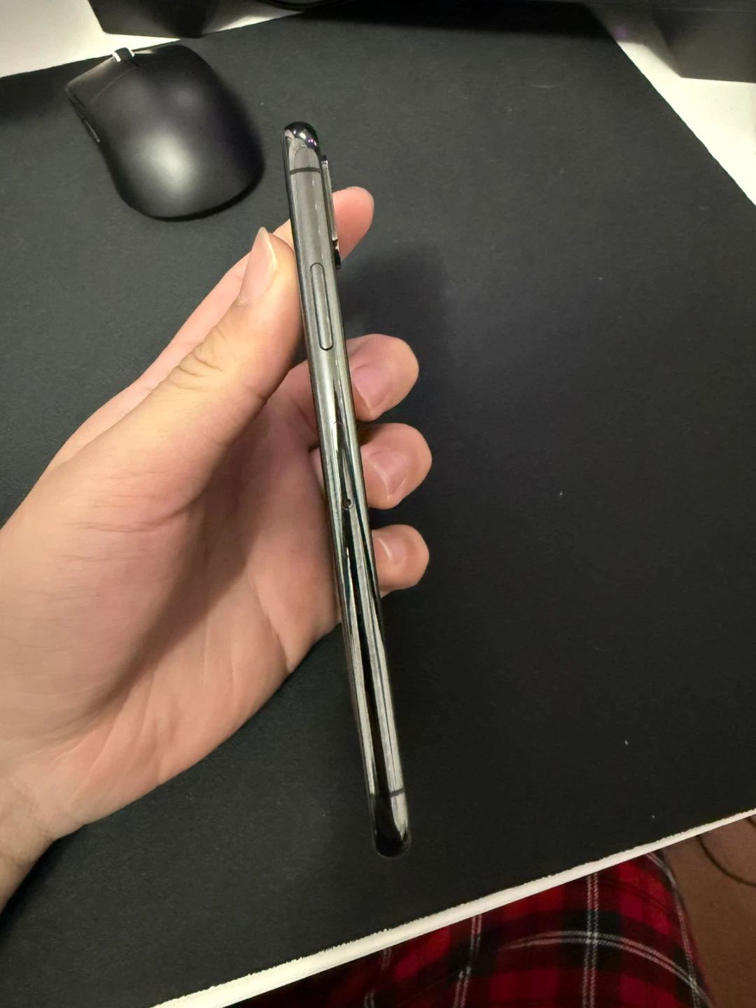 Iphone XS - 64GB pristine condition - photo 3