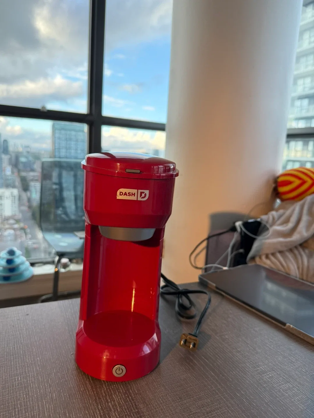 DASH One-Cup Coffee Maker - Red thumbnail