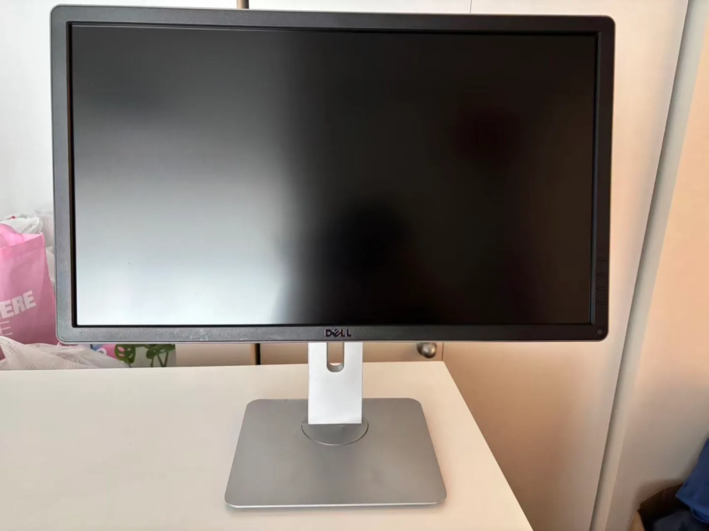 Dell Ultra HD 4K 24-inch Monitor P2415Q image indicator(3)