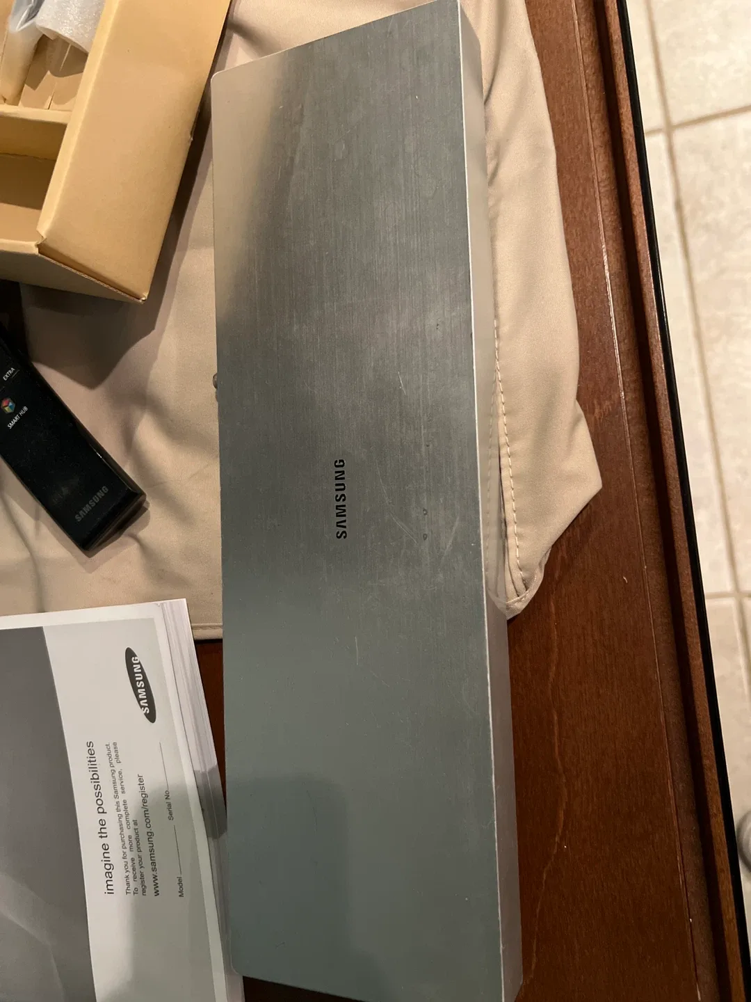 Samsung 55" Smart LED TV UN55JS9000 image indicator(6)