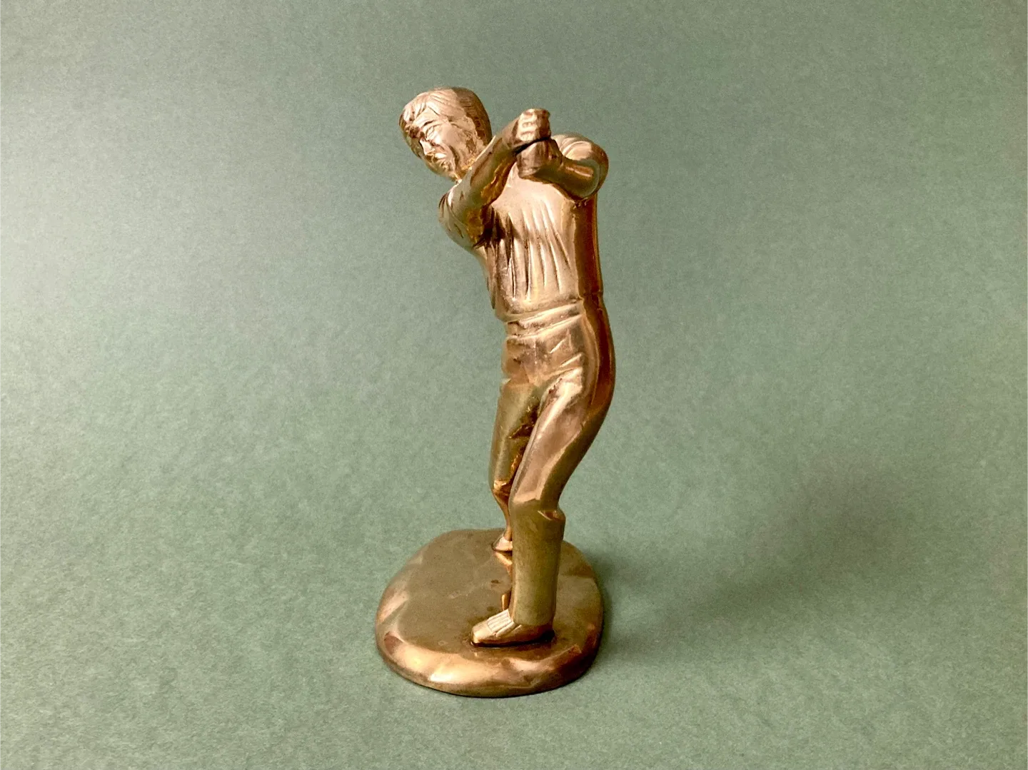 Vintage Brass Golfer image indicator(2)