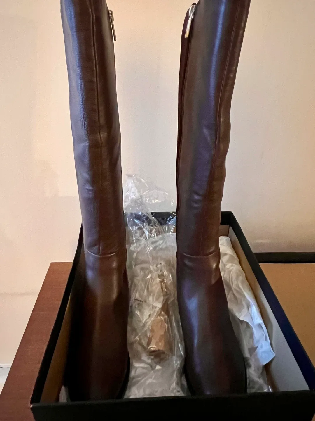 Brand New-Kenneth Cole Brown Size 8M Women’s Knee High Boots image indicator(6)