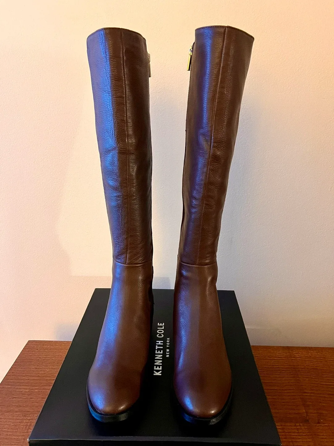 Brand New-Kenneth Cole Brown Size 8M Women’s Knee High Boots image indicator(5)