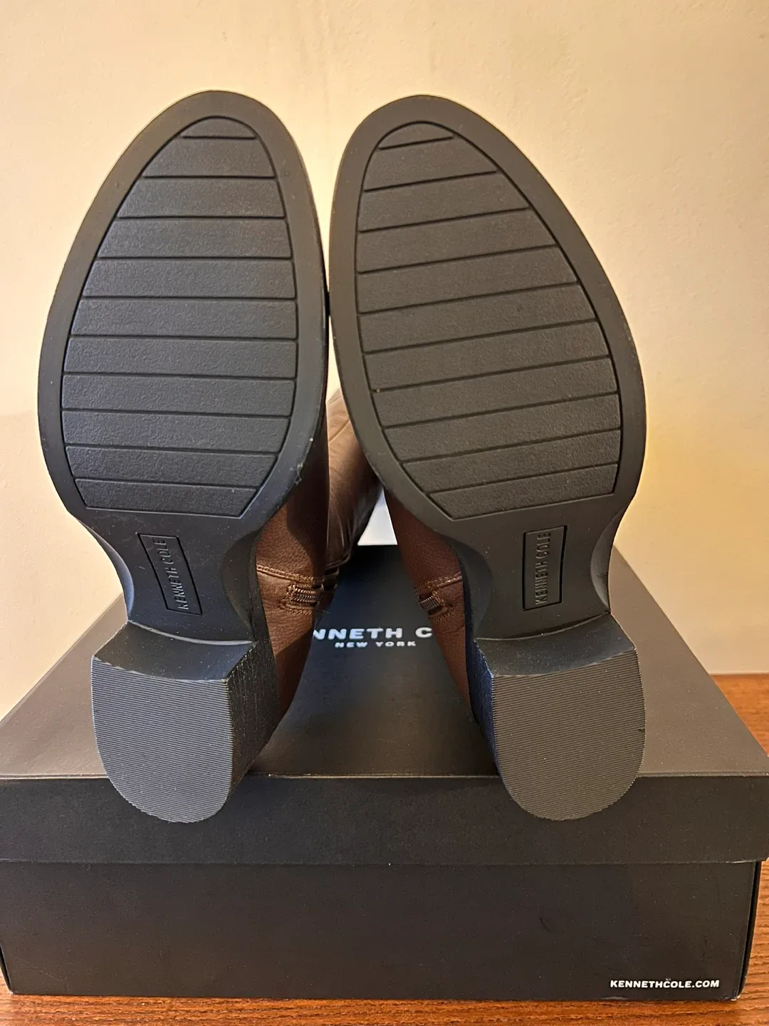 Brand New-Kenneth Cole Brown Size 8M Women’s Knee High Boots image indicator(10)