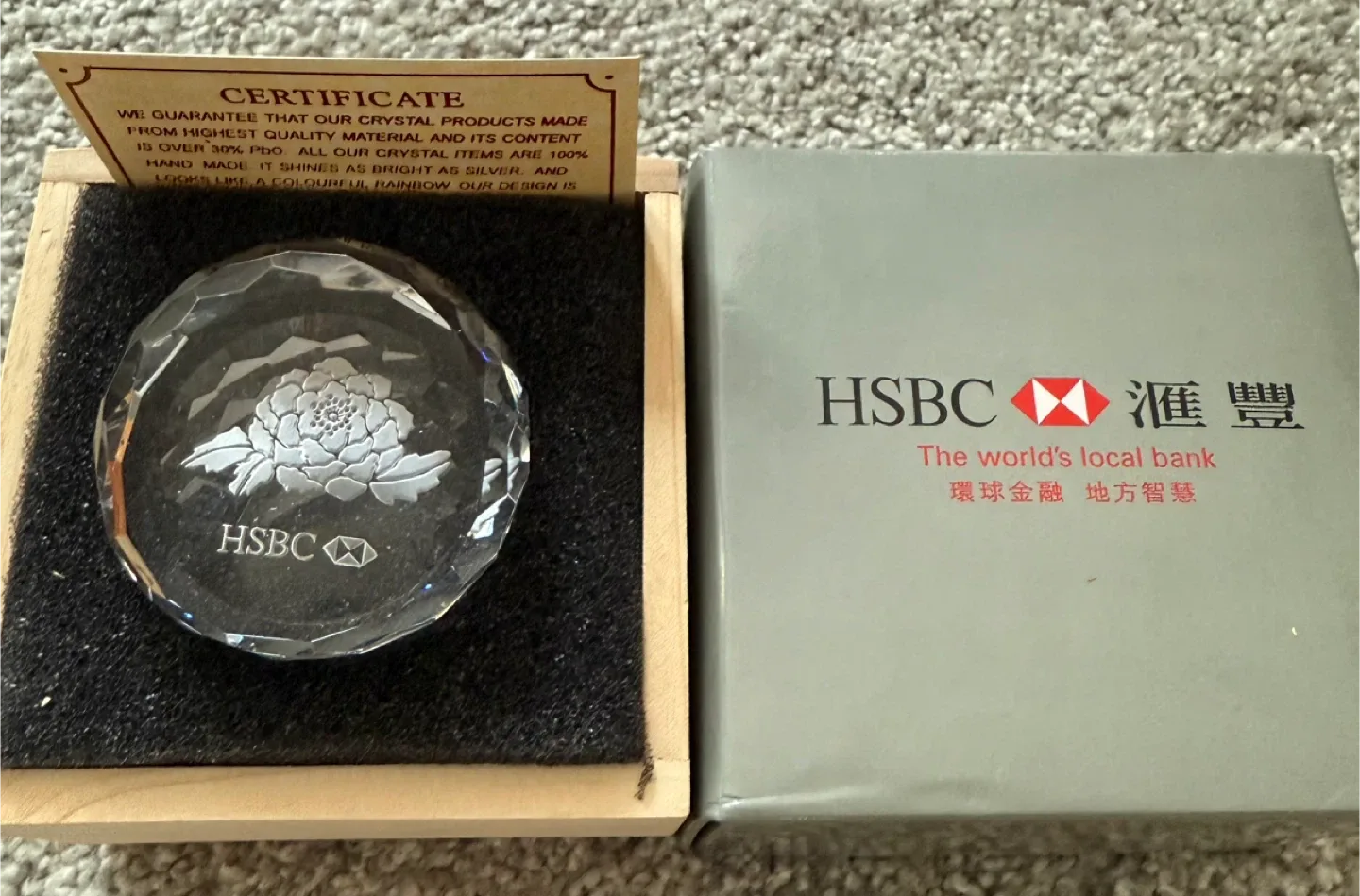 HSBC crystals X 3 image indicator(3)