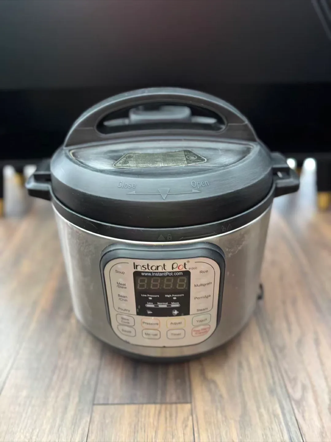 Instant Pot Duo 7-in-1 Multi-Cooker - 3 Quart image indicator(2)