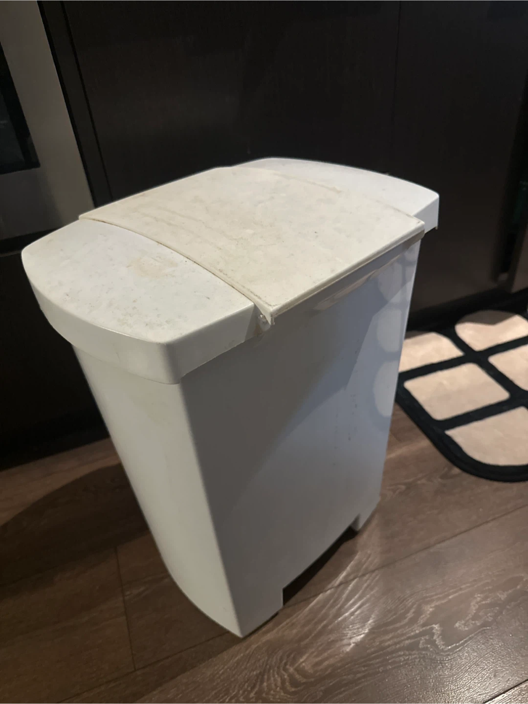 Trash Bin  - White - photo 2