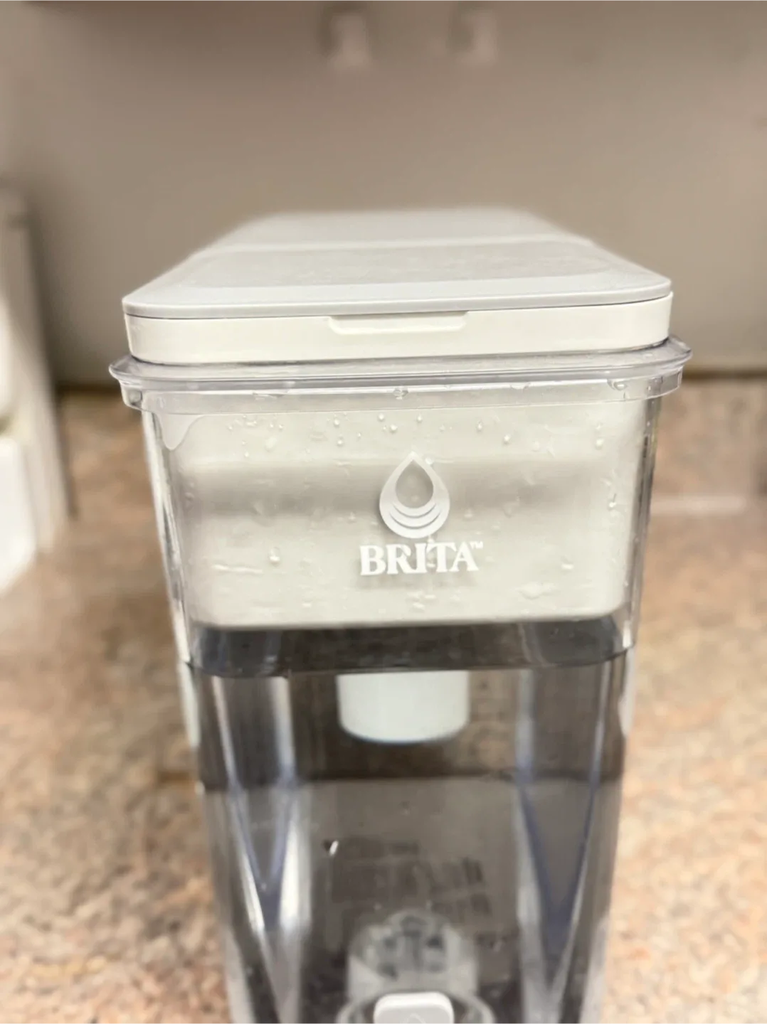 MOVING OUT SALE !!Brita Water Filter Dispenser thumbnail