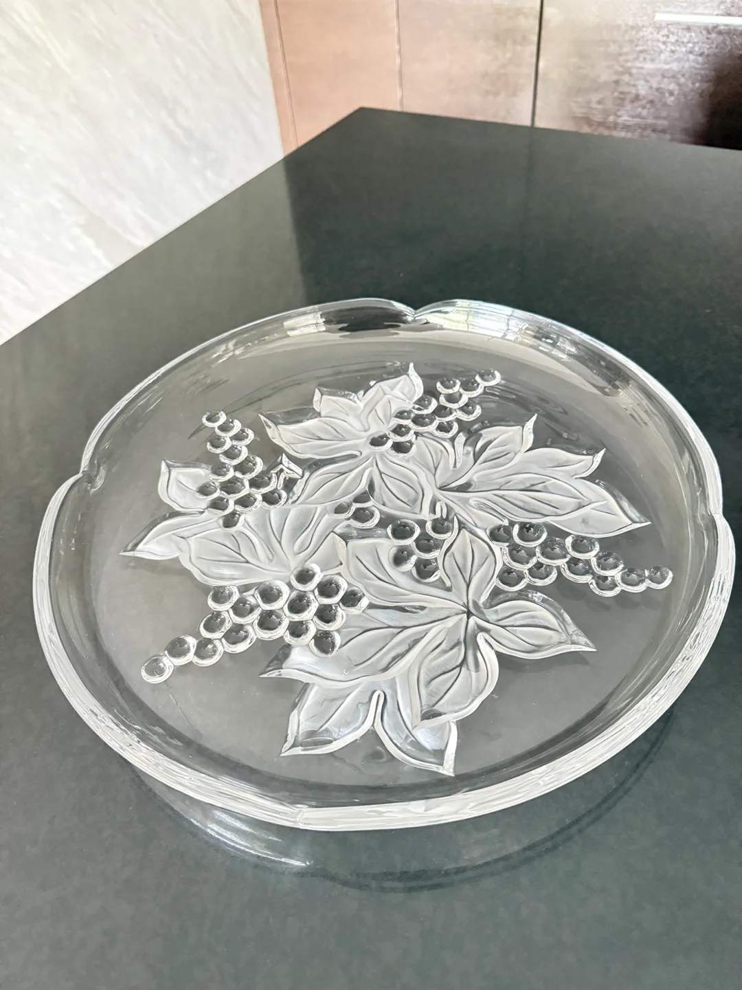 SOGA Japan Round Crystal Platter Embossed Fruit thumbnail