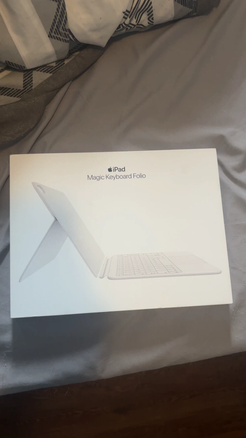 Apple iPad Magic Keyboard Folio - NEW in box!