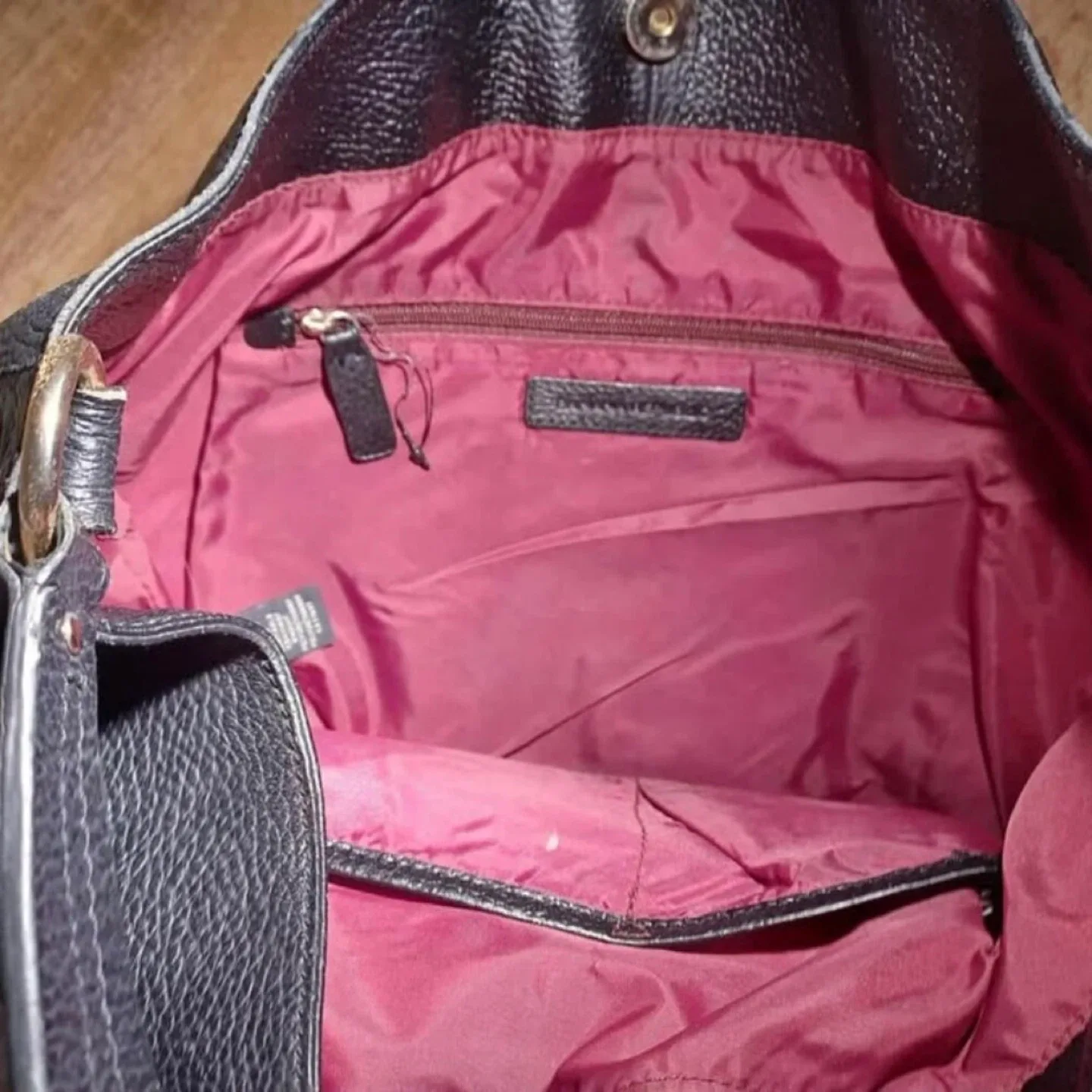 Banana Republic Black Genuine Leather Hobo Bag image indicator(3)