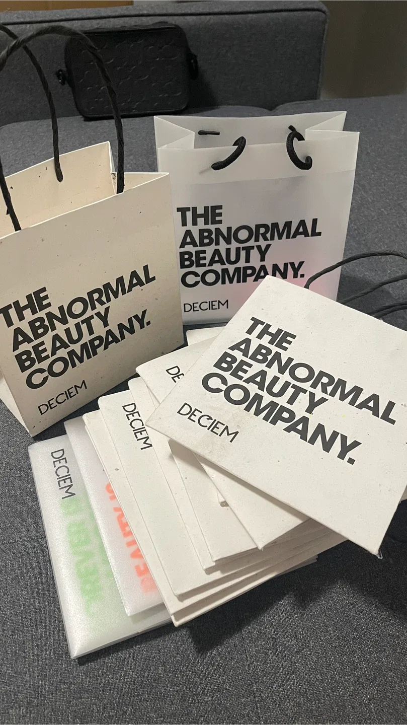 XS DECIEM The Abnormal Beauty Company Bags thumbnail