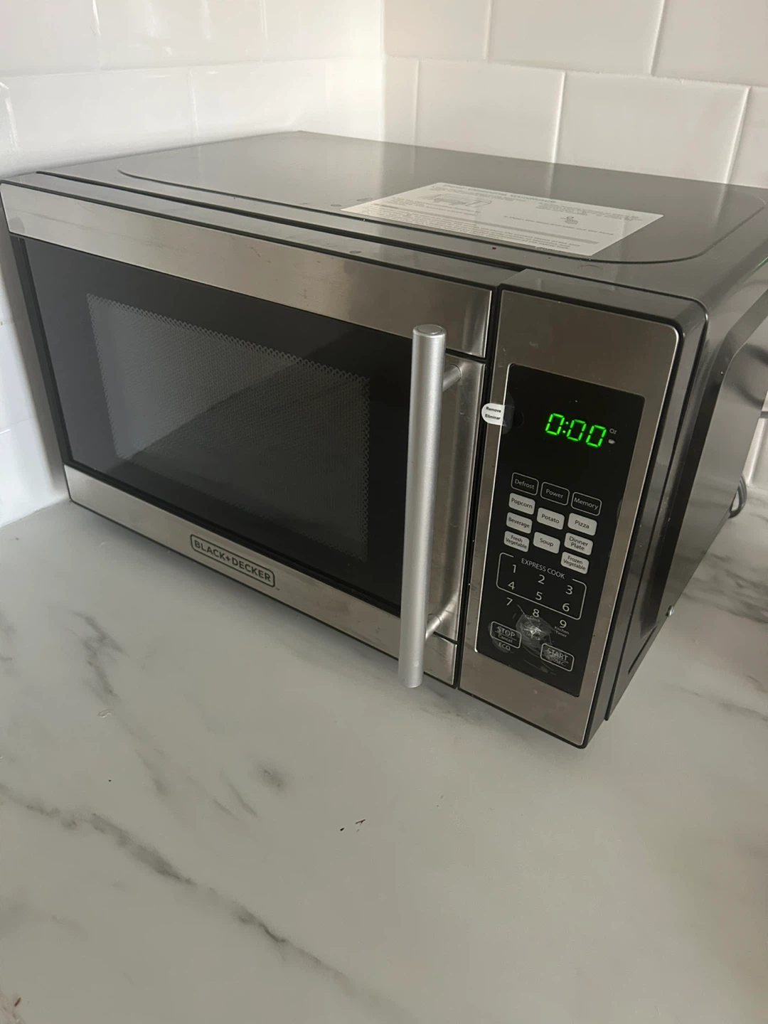 Black+Decker Microwave - photo 2