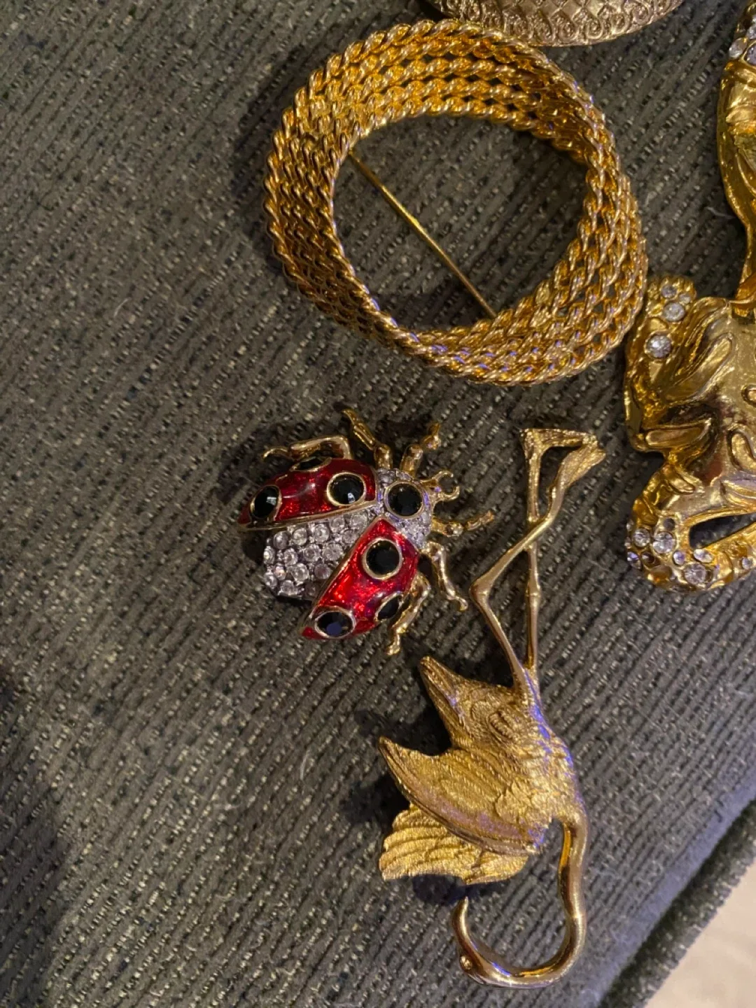 Vintage Brooch Collection 50 for all image indicator(4)