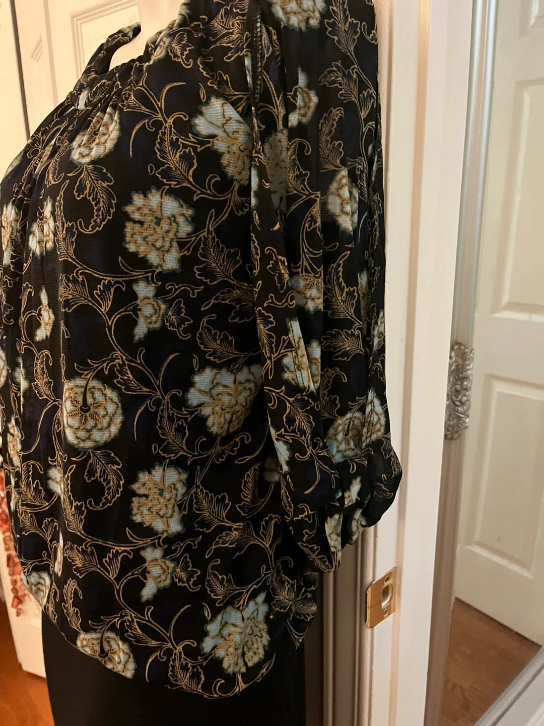 George Floral Blouse - Size M image indicator(5)
