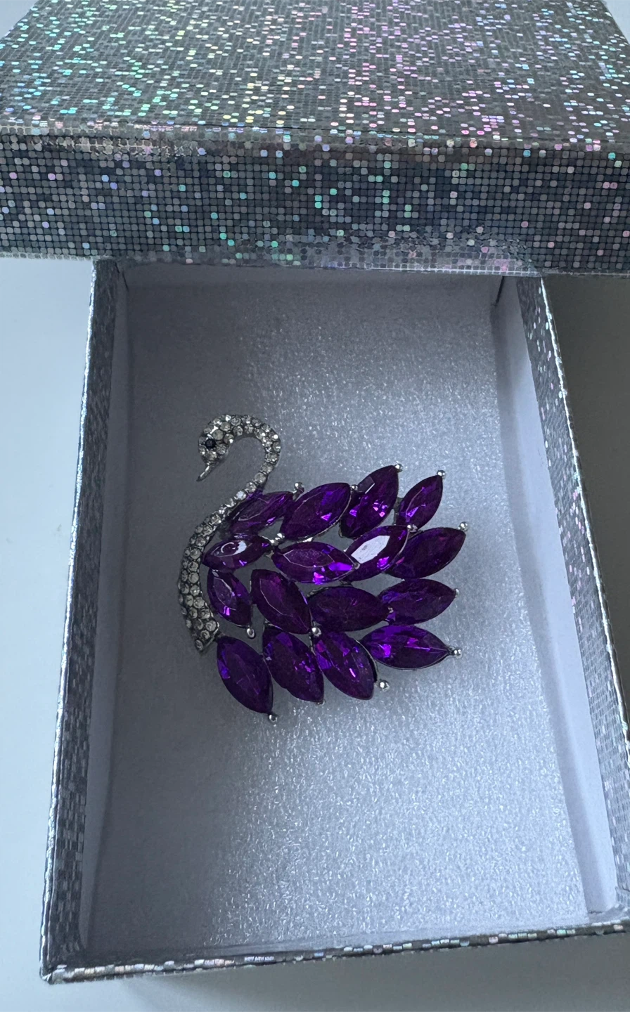 Gorgeous Swan Brooch, Purple - photo 3