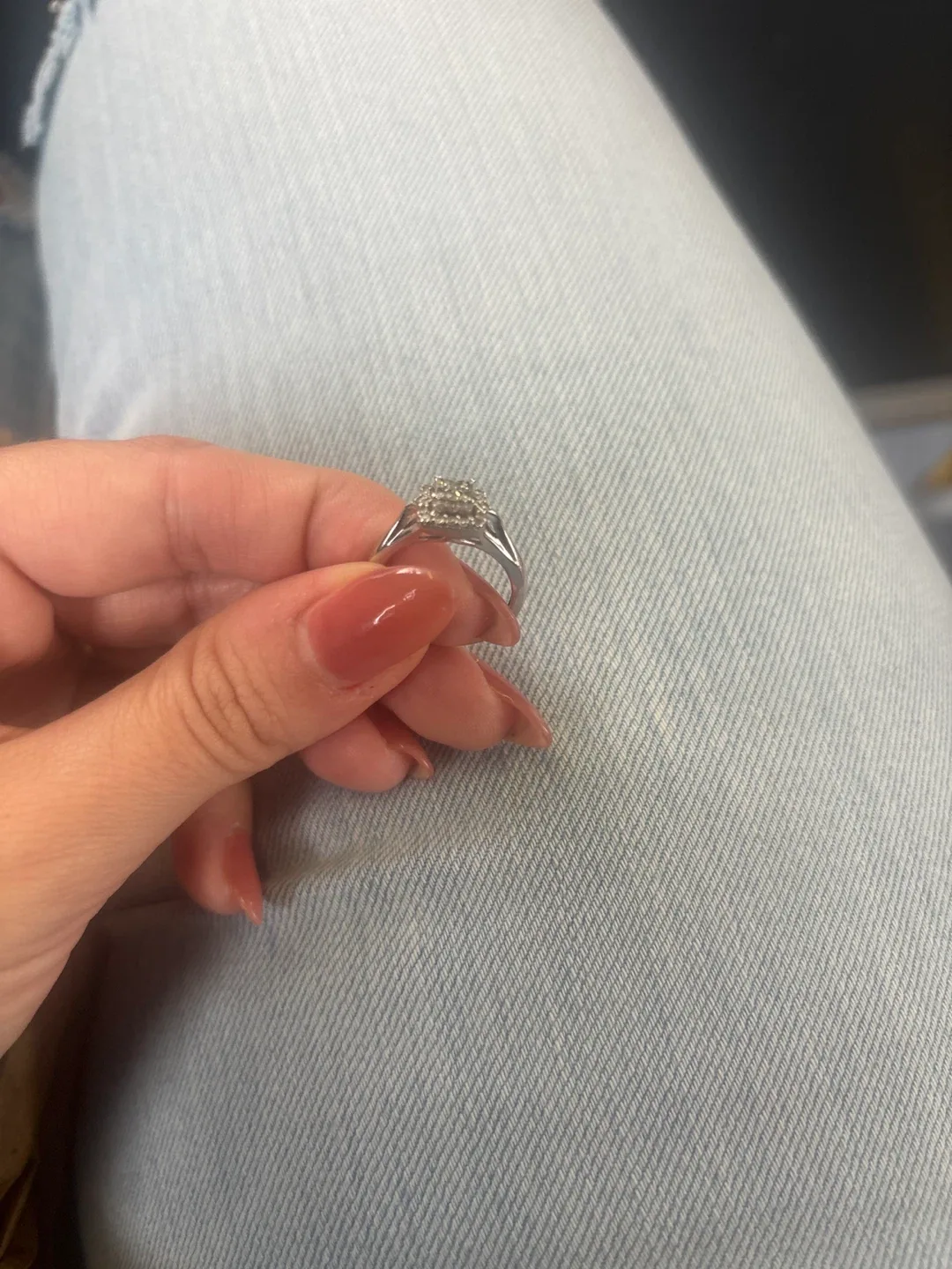 People's Diamond Engagement Ring image indicator(4)