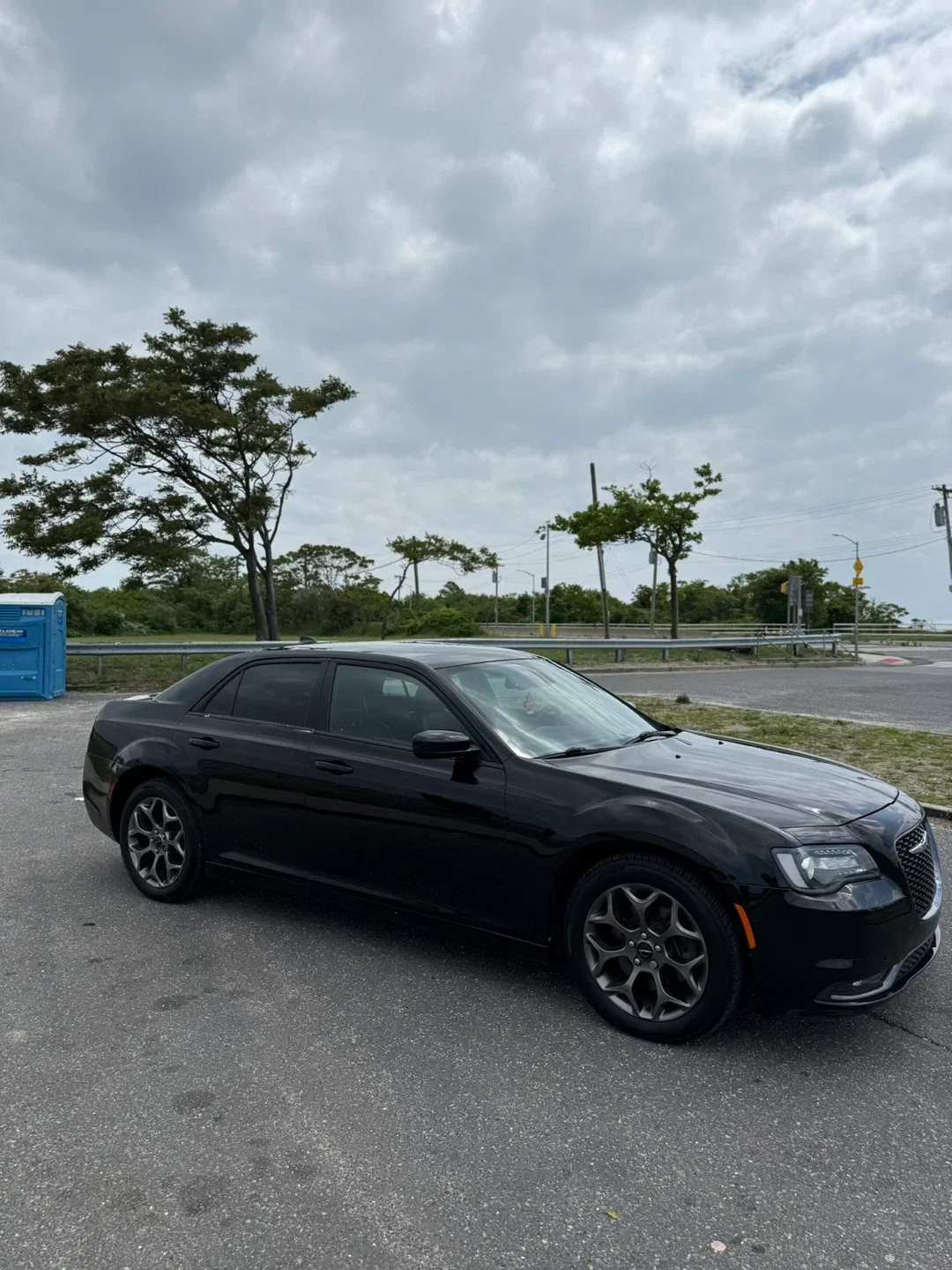 2017 Chyrsler 300S v6 alloy edition image indicator(3)