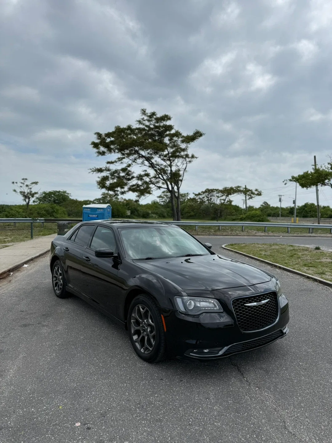 2017 Chyrsler 300S v6 alloy edition image indicator(6)