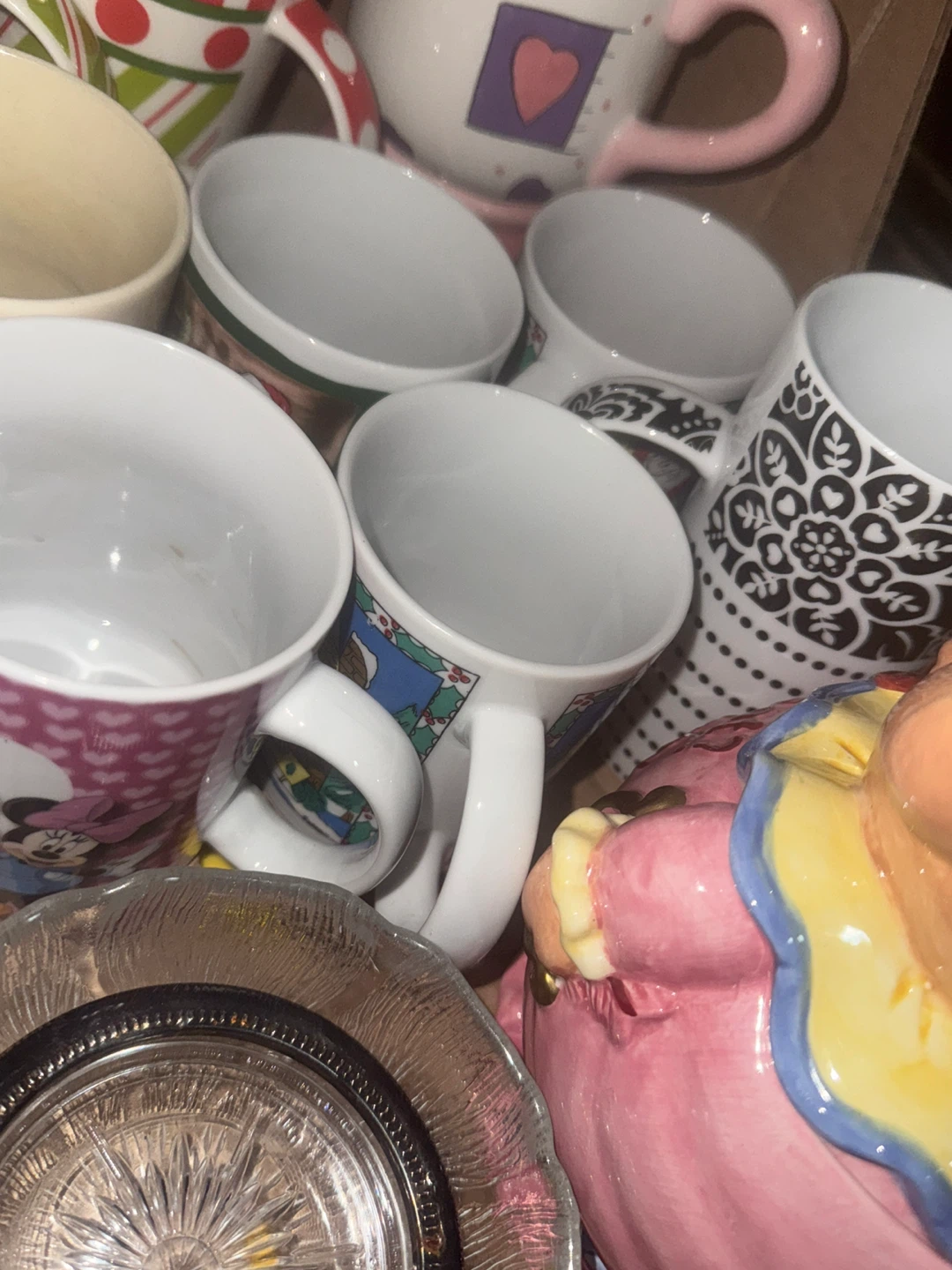 Mixed Mugs and Decorative Items - photo 2