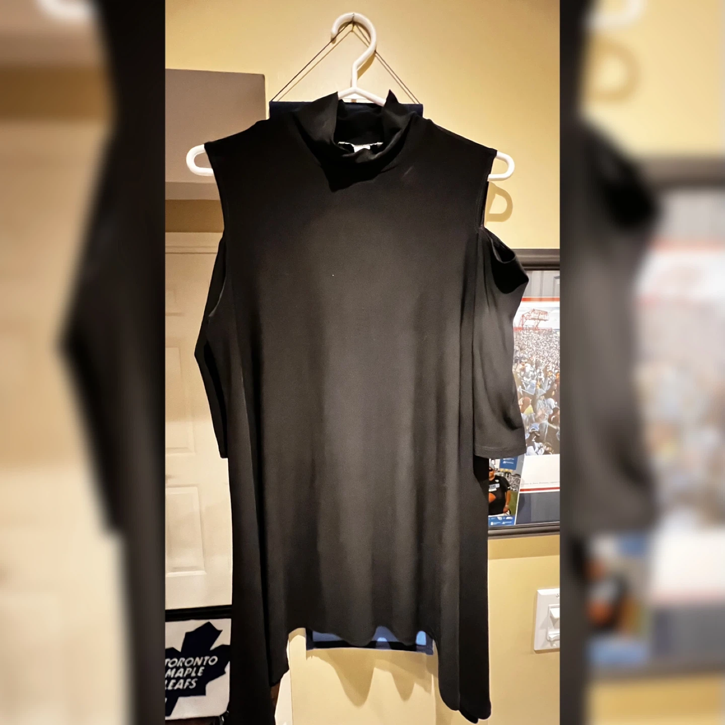 Joseph Ribkoff Black Cold Shoulder Blouse Size 8