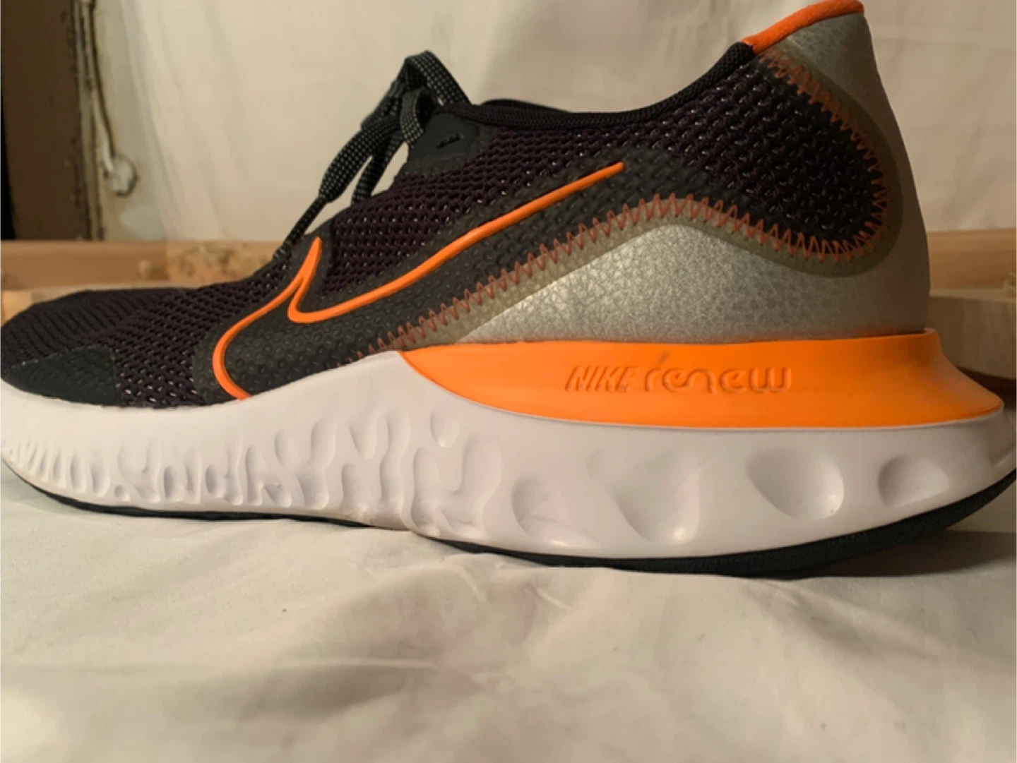 Nike Renew Sneakers – Black & Orange – Men’s Size 11 - photo 3