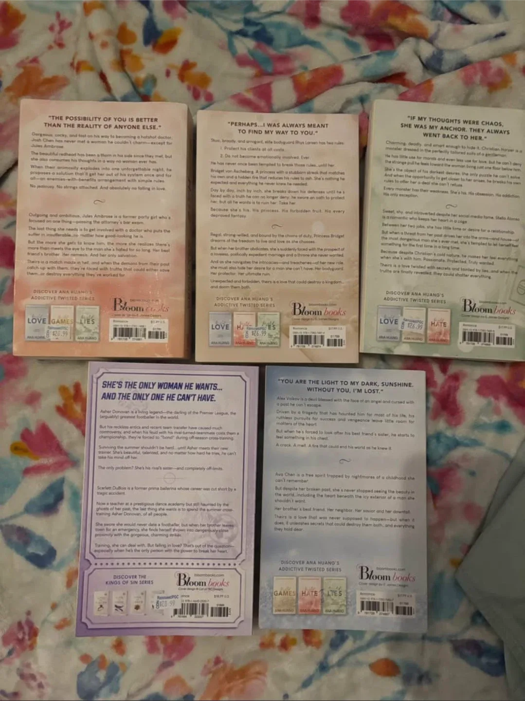 Ana Huang books image indicator(2)