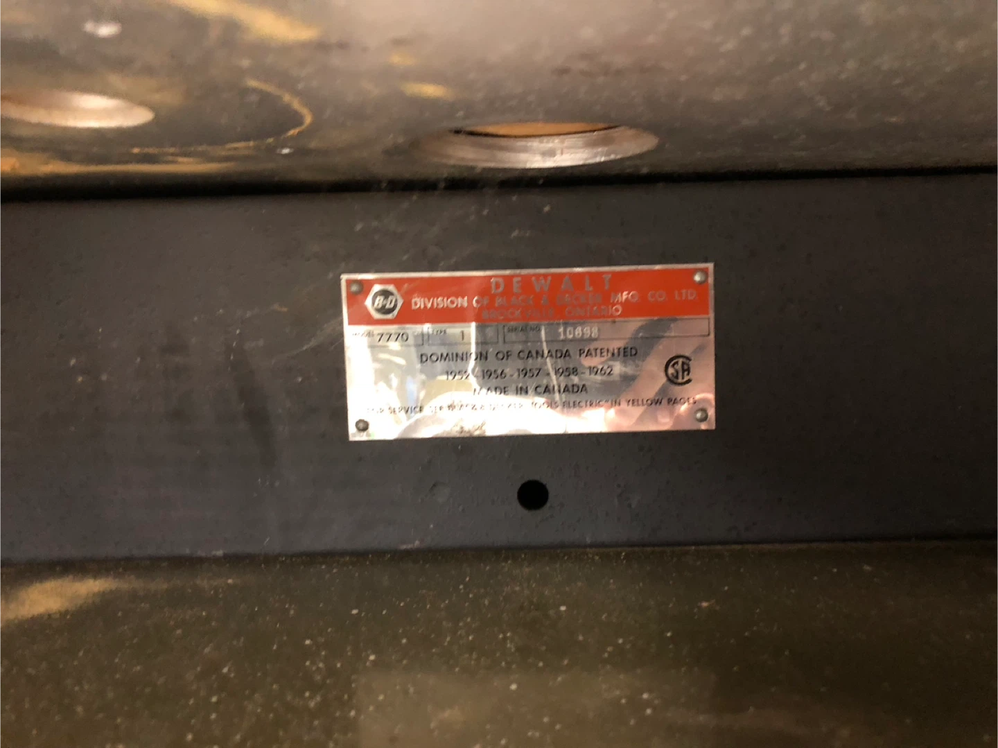 Black & Decker Commercial Duty Radial Arm Saw - photo 2