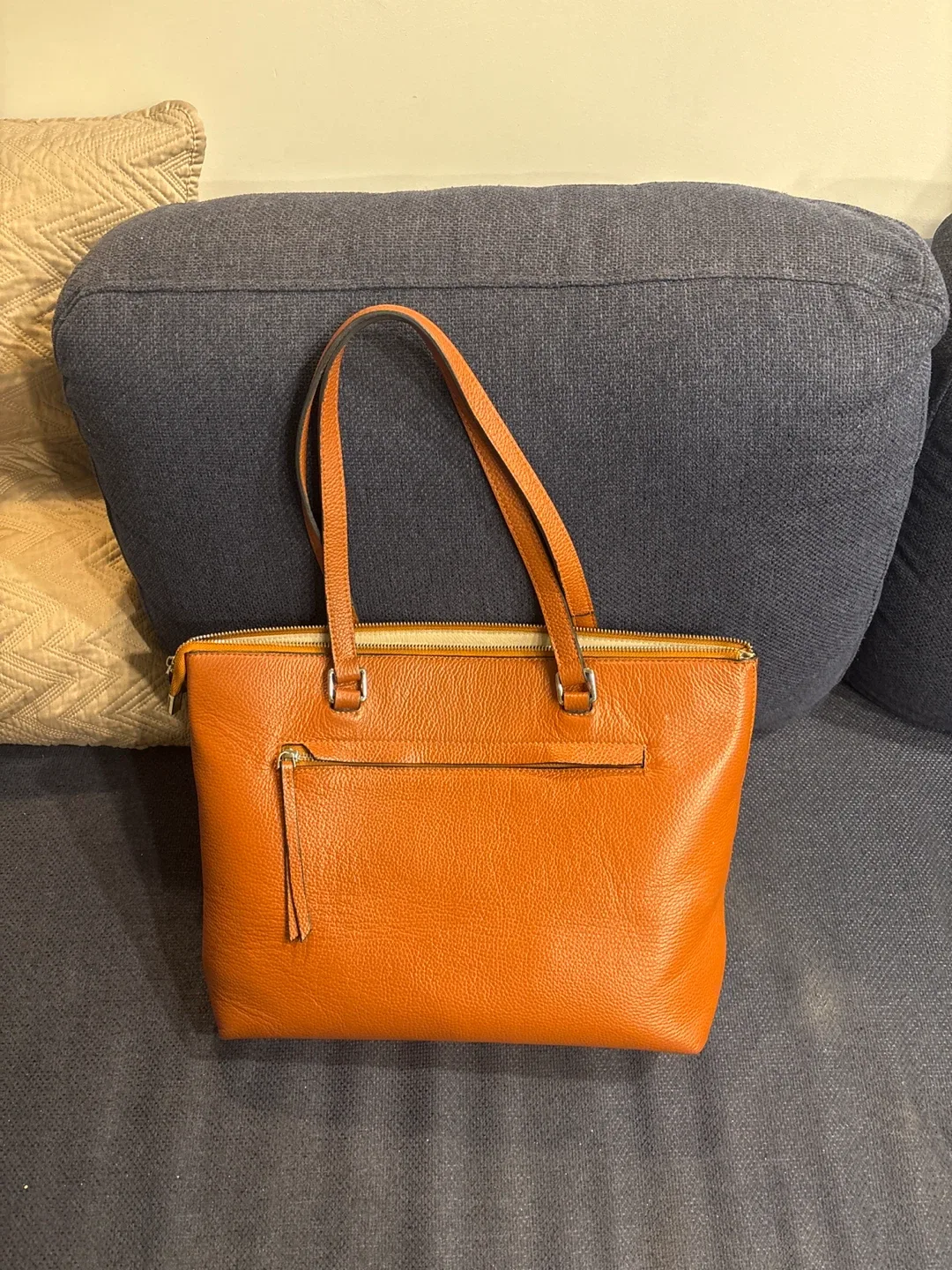 Danier Tan Leather Tote Bag image indicator(2)