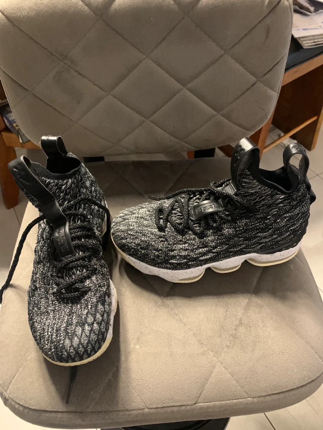 Nike LeBron 15 Basketball Shoes, Size 4 thumbnail