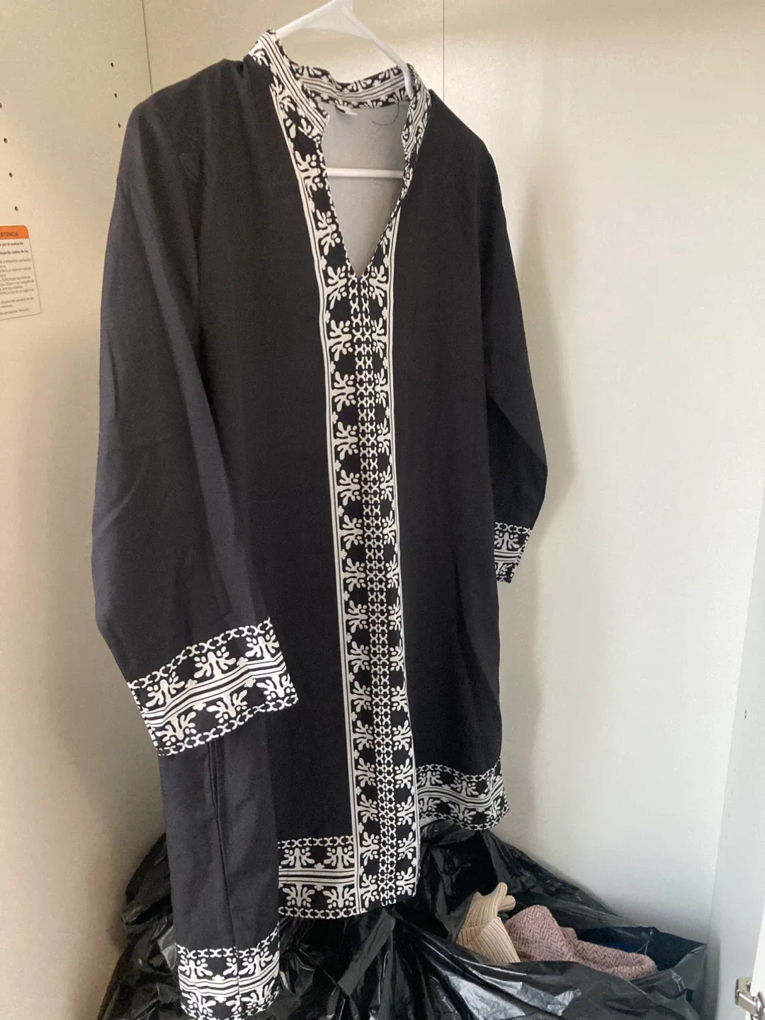 Mixed Women's Clothing Bundle image indicator(2)