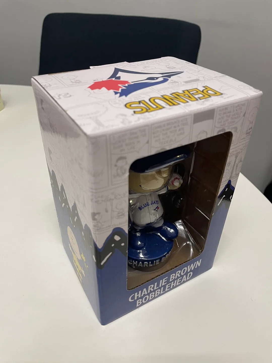 Toronto Blue Jays Charlie Brown (Peanuts) Bobblehead - BNIB image indicator(3)