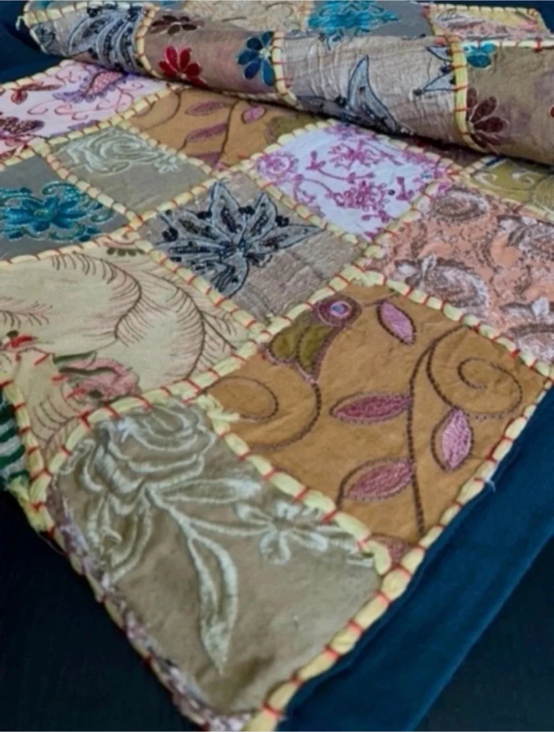 🆕Embroidered Patchwork Table Runner image indicator(7)