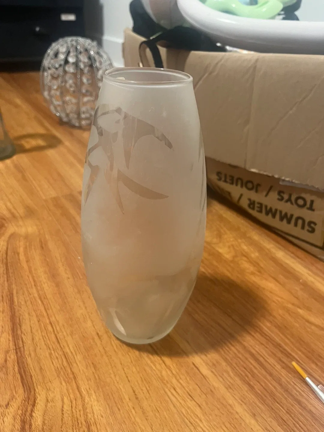 Frosted Glass Vase with Palm Design thumbnail