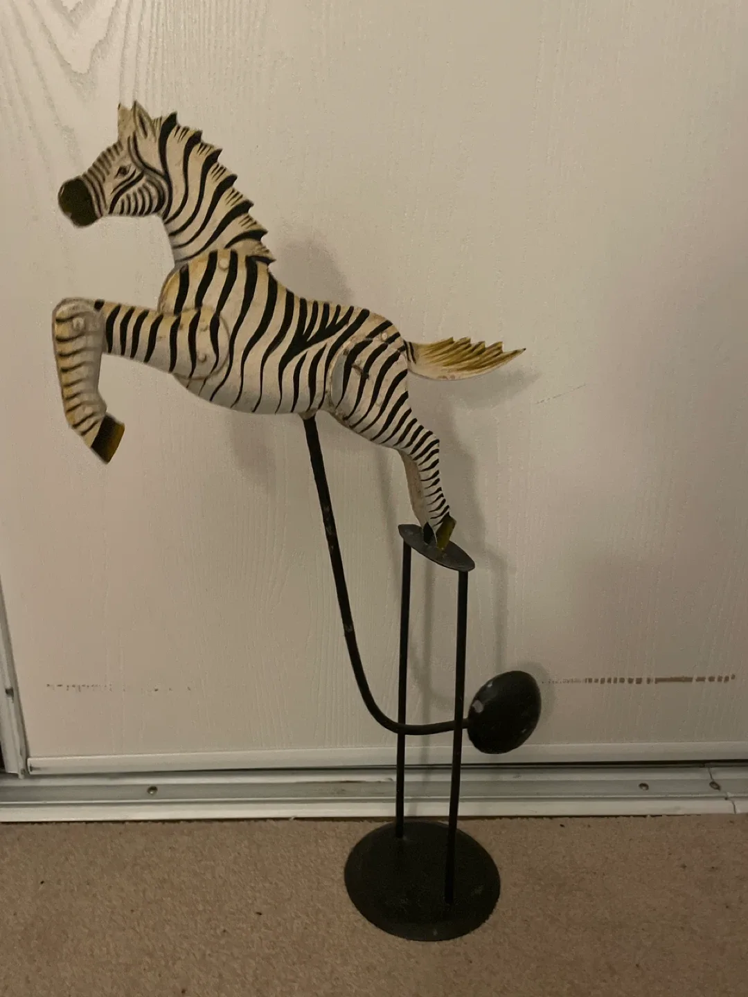 Zebra Balancing Sculpture thumbnail