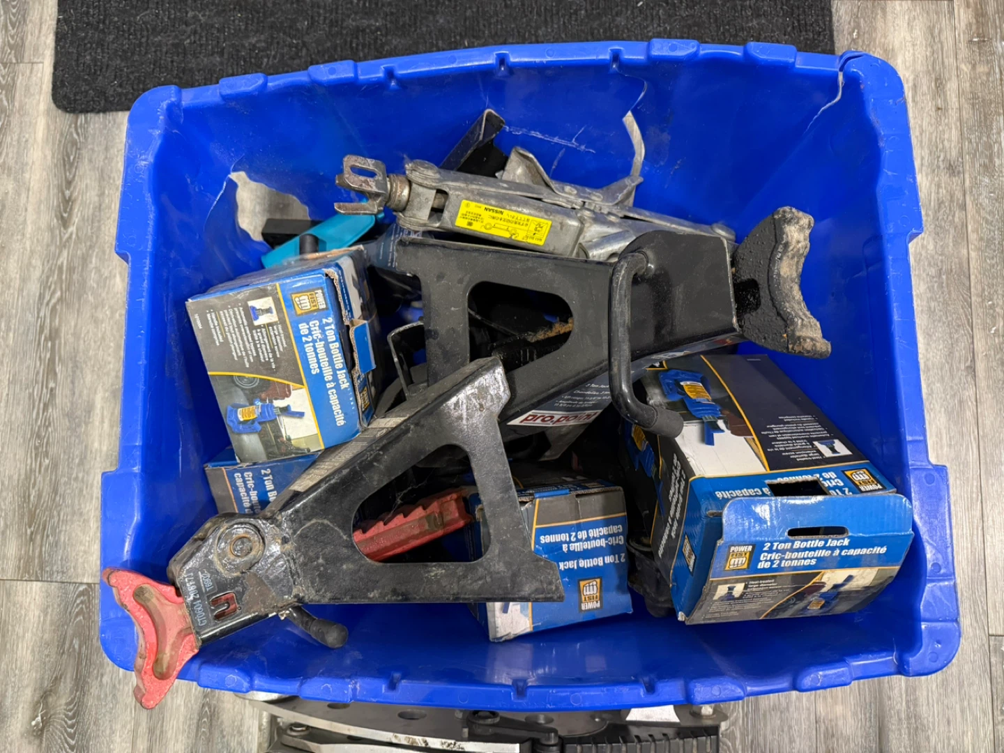 Floor jacks, bottle jacks and jack stands - photo 2