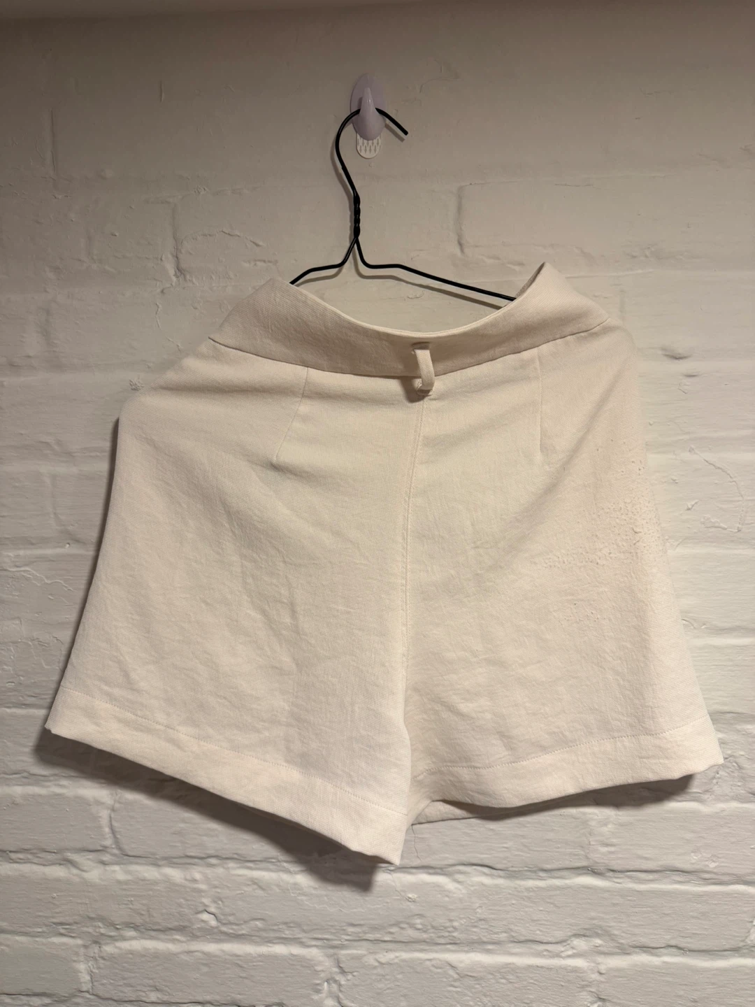 Wilfred Cream Shorts - Size 4 - photo 2