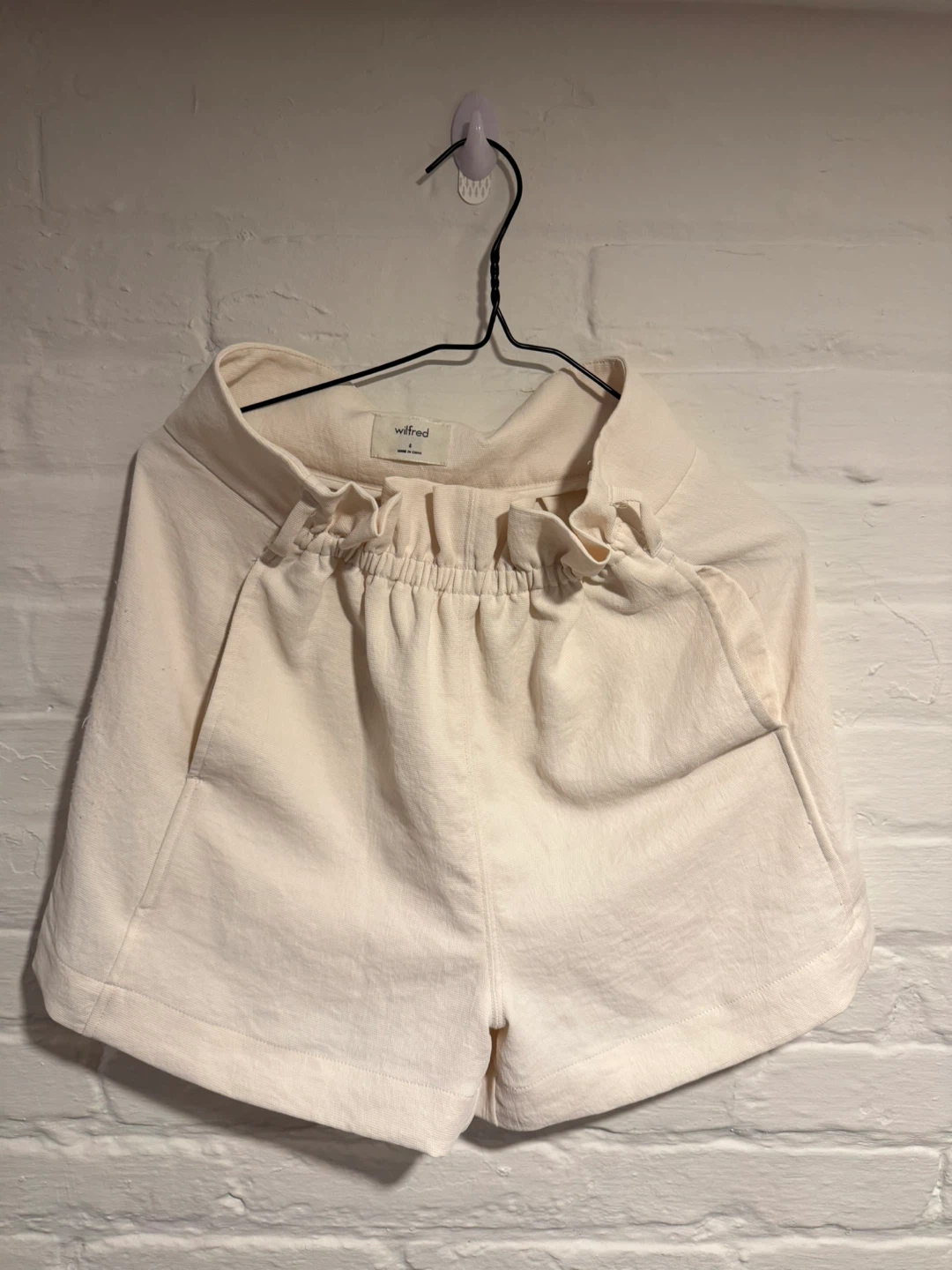 Wilfred Cream Shorts - Size 4