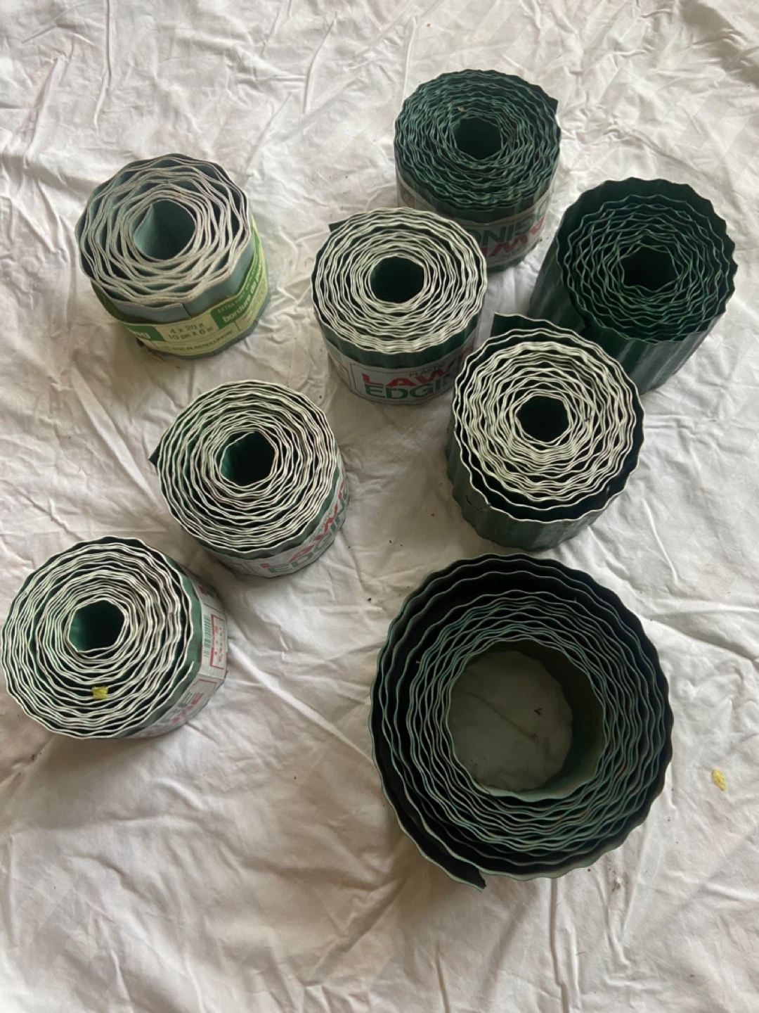 Lawn Edging - 4" x 20' - Green 5 new rolls - photo 4