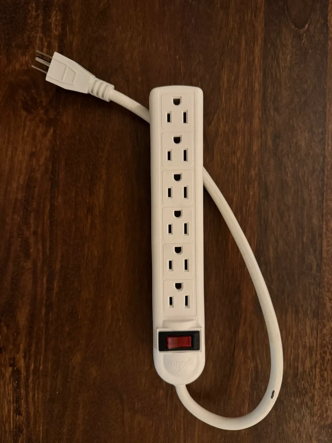 2 Globe Electric Power Strip & 1 extension cord thumbnail
