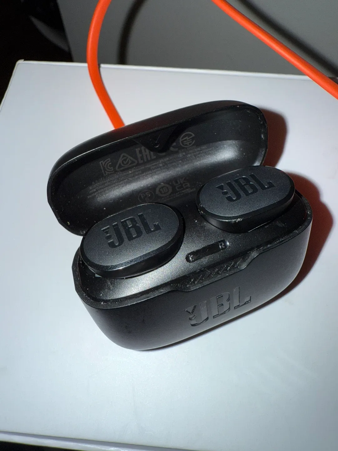 JBL Tune 230NC TWS Wireless Earbuds image indicator(2)