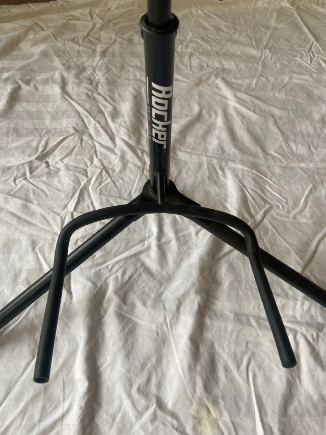 Guitar Stand - Black